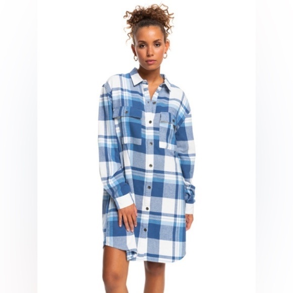 Roxy Long Sleeve Running Seasons Dress Medium NWT‎ - Picture 1 of 9
